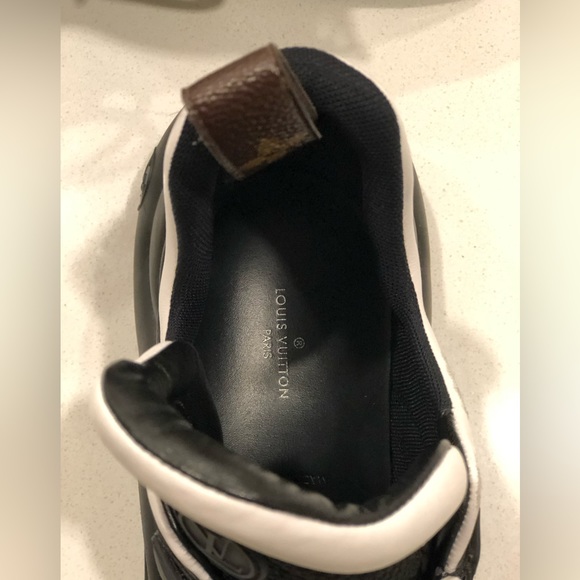 Louis Vuitton Arch Light rare color. - Picture 13 of 13